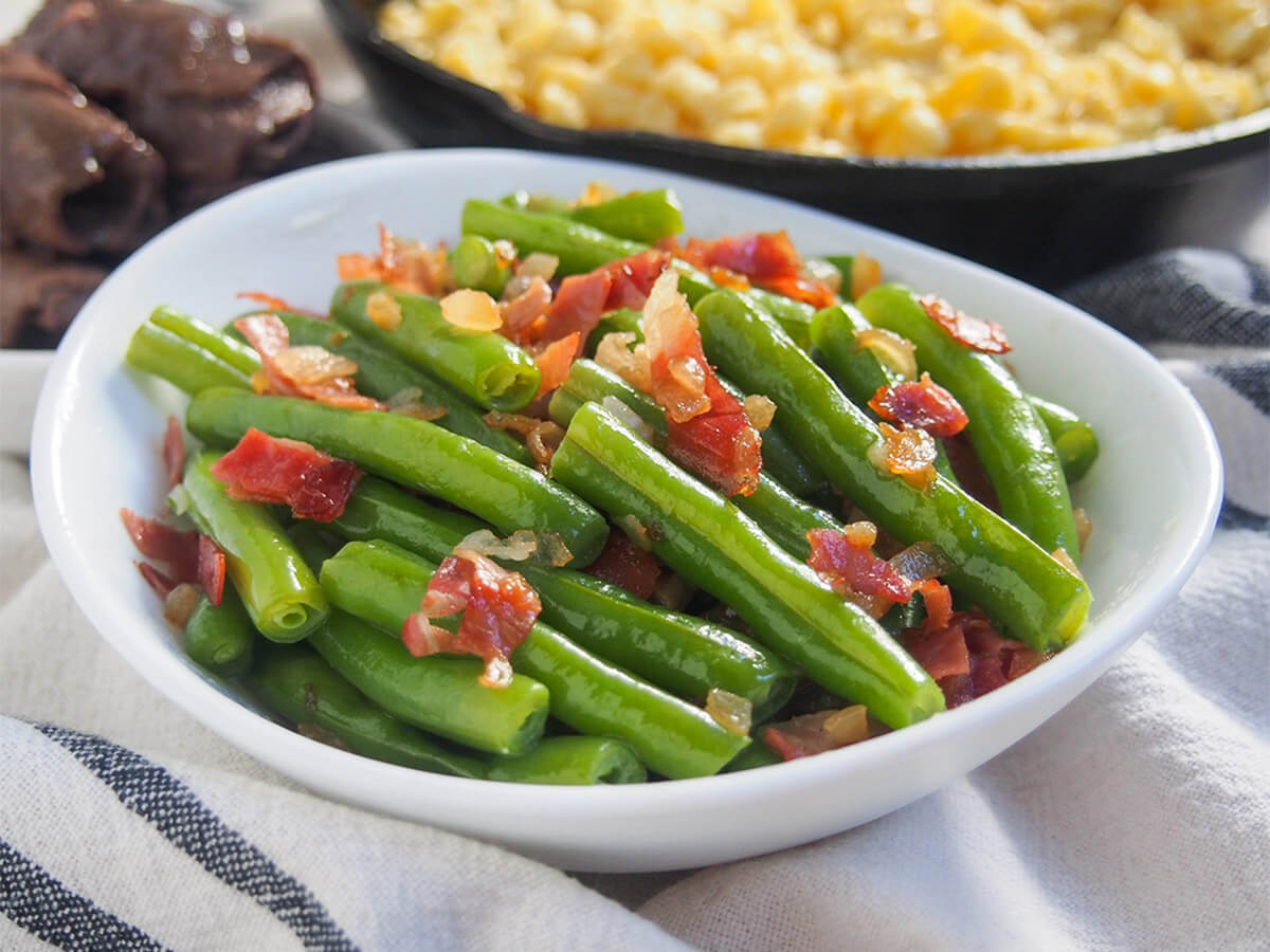 side view of bowl of German green beans Speckbohnen