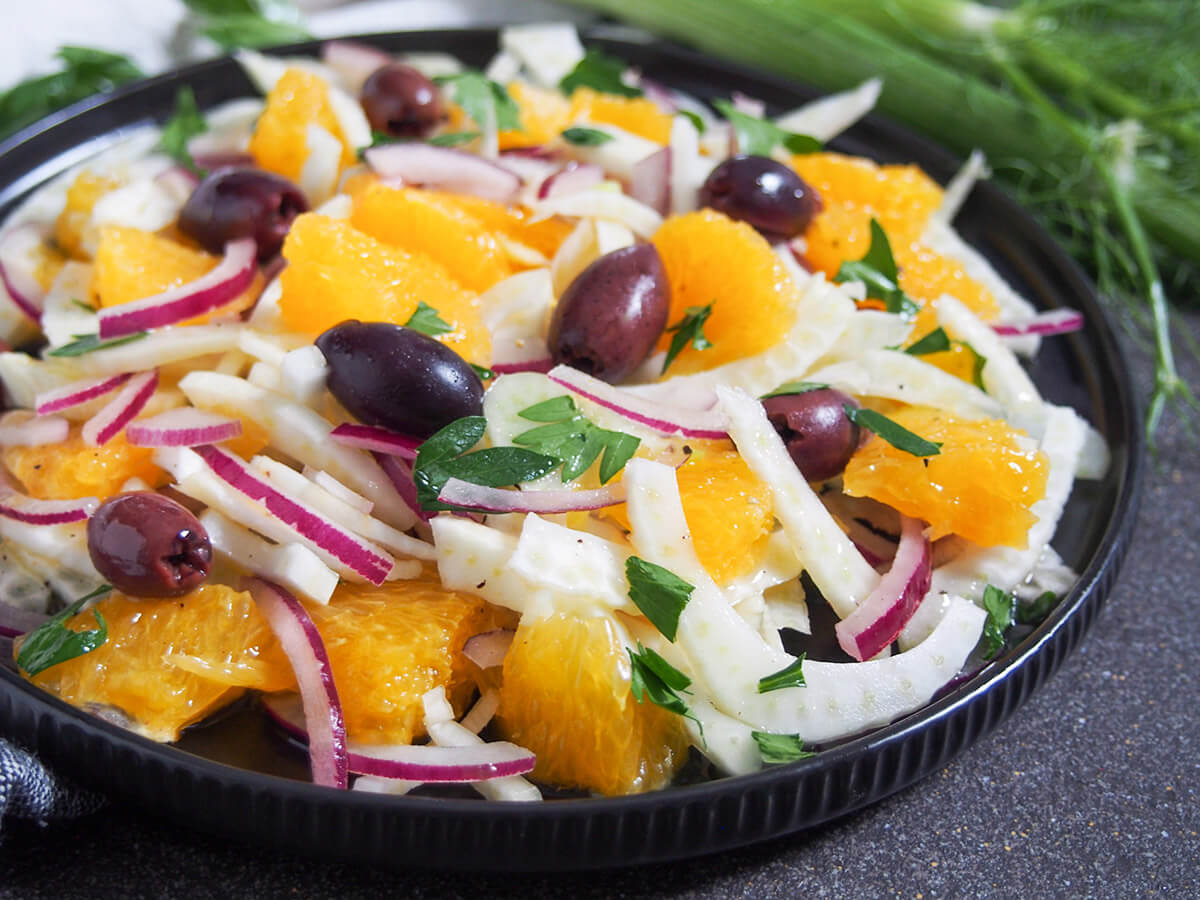 Sicilian fennel orange salad close view of plate